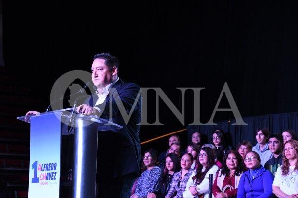 Rinde Alfredo Chávez su Primer Informe Legislativo en Chihuahua