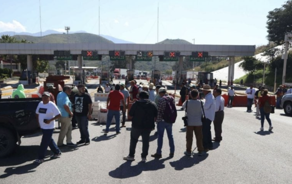 Después de cuatro días, transportistas y agricultores levantan bloqueos carreteros; llegan a acuerdos con el gobierno