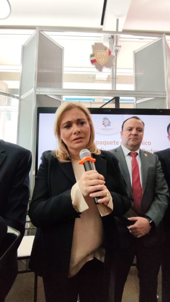 Reelección de Héctor Acosta, decisión del Congreso local; llegada de Godoy a la FGR corresponde a la Federación: Maru Campos