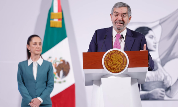 Juan Ramón de la Fuente toma licencia temporal por intervención quirúrgica: Sheinbaum