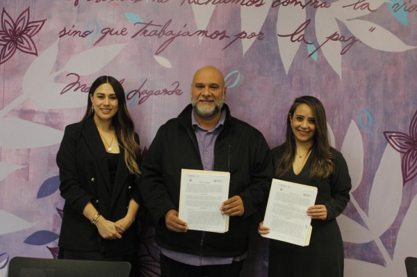 Firman CEJUM y CECATI 212 convenio para impulsar la educación de las mujeres