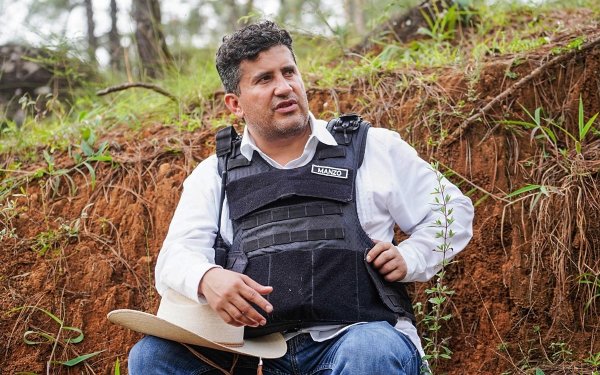 Buscan a exjefe de escoltas de Carlos Manzo en todo el país