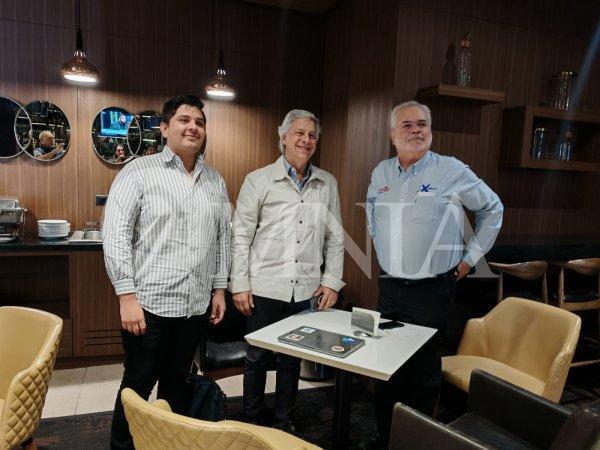 Claudio X busca firmas para reforma electoral y respaldo al Movimiento Salvemos la Democracia