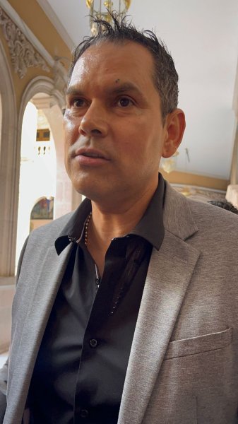 En seguridad, lo que no suma, resta: Loya a Cruz