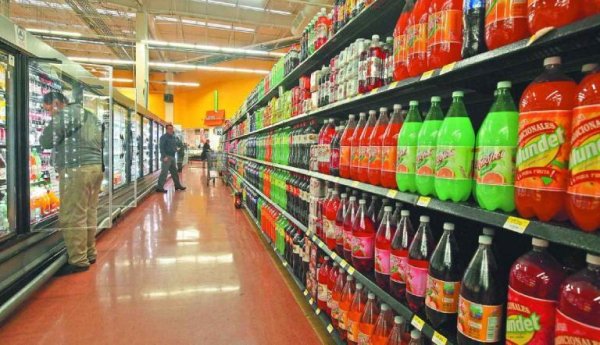 Comisiones del Senado avalan IEPS a videojuegos violentos y bebidas light; trámites migratorios también subirán