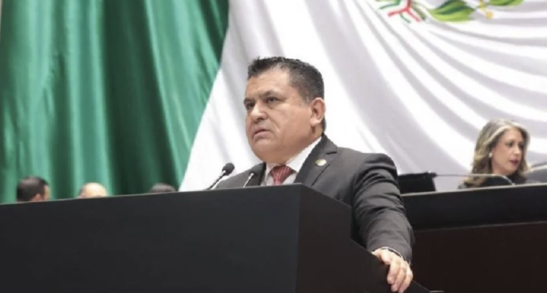 Nueva Ley contra la extorsión va a liberar a 500 delincuentes o más, alerta el PRI; PT plantea sanciones por tentativa y coerción digital