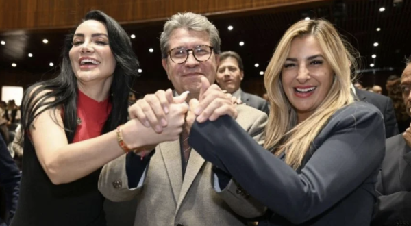 En Morena surgen las “batichicas” tras jaloneo por estar junto a Harfuch durante conferencia en la Cámara de Diputados