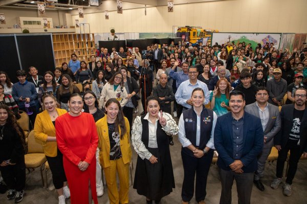 Promueve IEE la lectura y la participación en la Feria del Libro Chihuahua 2025