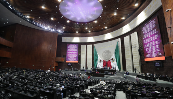 Monitor laboral: Reducción de jornada, salario en vacantes e ISR de aguinaldo, los temas de octubre