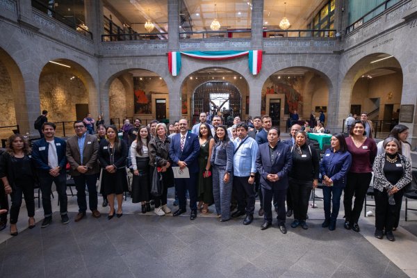 Recibe Loera a organizaciones sociales en el Senado para alistar la Ley General de Participación Ciudadana