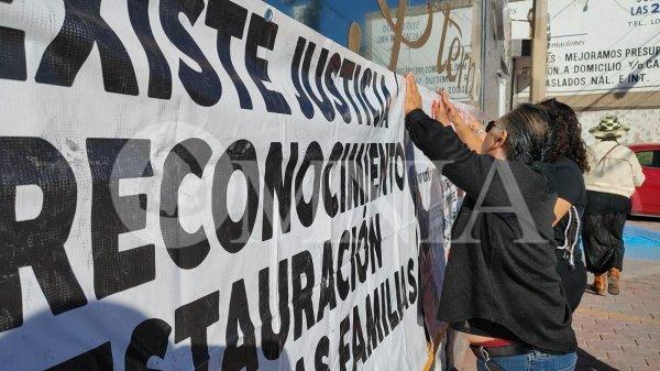 Protestan familias en funeraria Amor Eterno por vínculo con crematorio donde hallaron 386 cuerpos