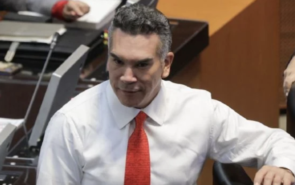 La cancelación de rutas aéreas a EU es un desastre que Morena provocó: “Alito” Moreno