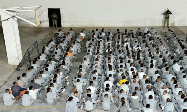 Refuerza Gilberto Loya seguridad penitenciaria con operativo en CERESO de Aquiles Serdán