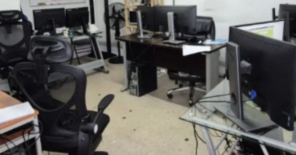 El guion de los extorsionadores: decomisan manuales y bases de datos en operativo masivo