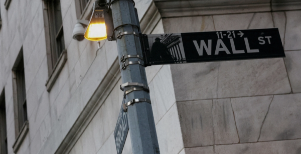 Fondos de cobertura registraron en marzo sus peores caídas desde 2022