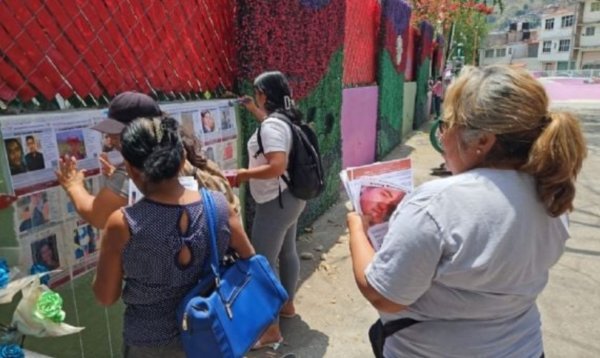 Familiares de desaparecidos en Guerrero salen a buscar a sus seres queridos en Semana Santa