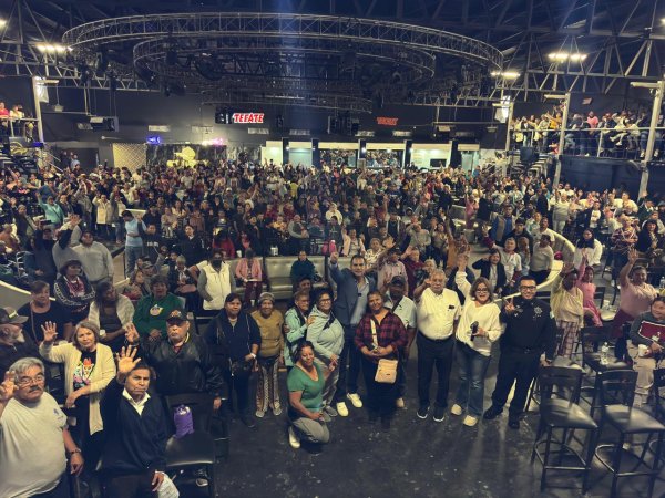 Toma protesta Gilberto Loya a más de mil integrantes de Redes Vecinales en Ciudad Juárez