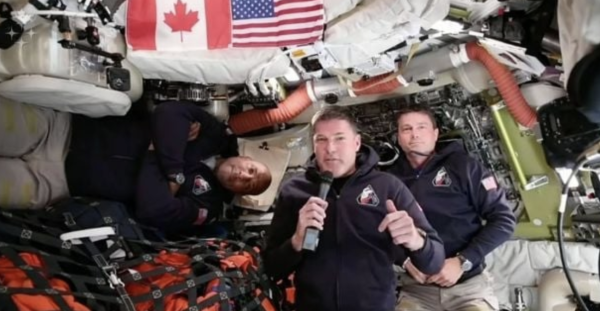 De Hollywood al sobrevuelo lunar: “Project Hail Mary” recibe elogios de la tripulación de Artemis II