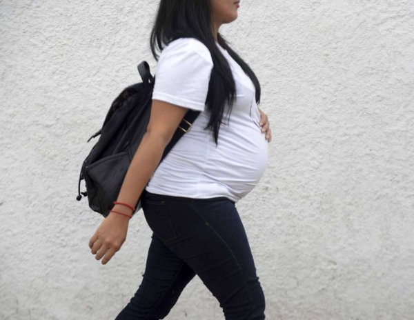 Proponen guarderías para hijos de estudiantes universitarias