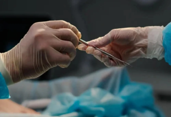 Nadie lleva cuenta de fallecimientos por cirugías plásticas