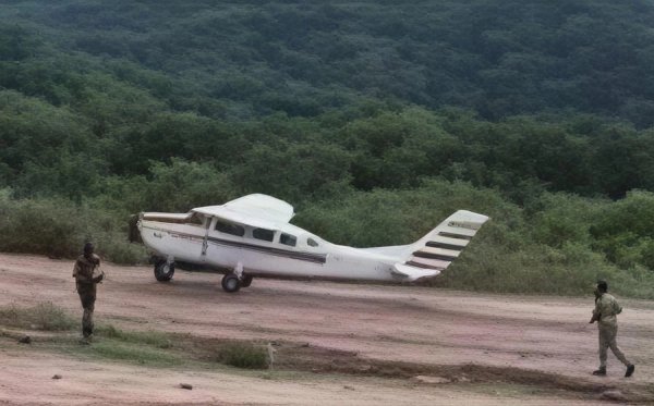 Ataque armado obliga a avioneta a realizar aterrizaje de emergencia en Guadalupe y Calvo
