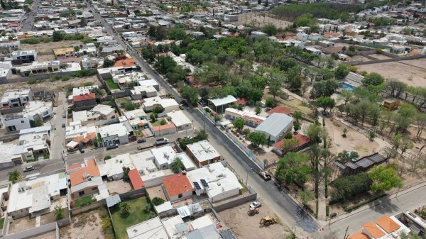 Comienza re pavimentación de la calle Colón en Camargo; autoridades piden precaución al circular