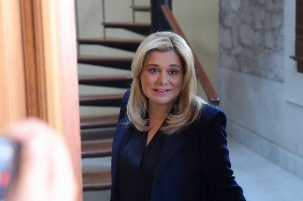 Maru Campos alista posible visita a la frontera; agenda aún en definición