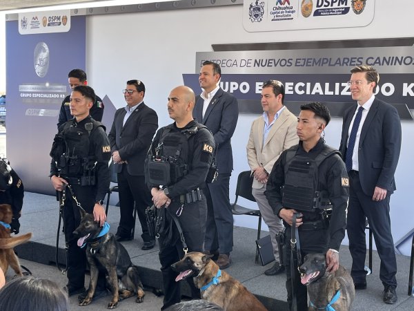 Entrega alcalde 10 ejemplares caninos al grupo K9 de la DSPM