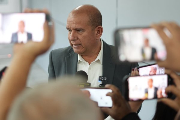 A la congeladora de asuntos incómodos en Congreso, elección directa de regidores: Cuauhtémoc Estrada