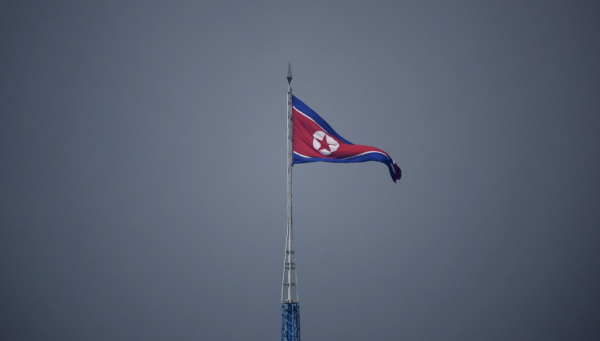 Seúl afirma que Corea del Norte lanzó un proyectil no identificado hacia su territorio