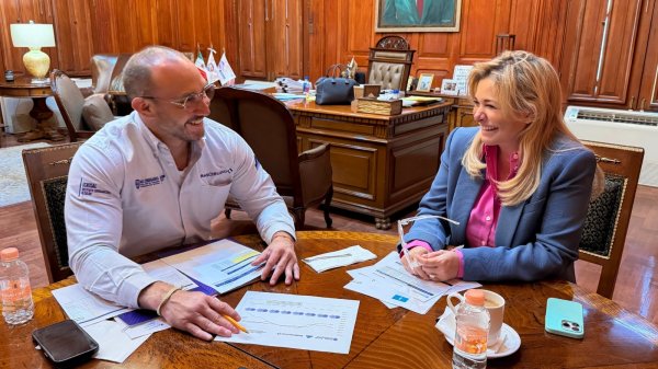 Maru Campos supervisa avances en materia de salud y cobertura de MediChihuahua