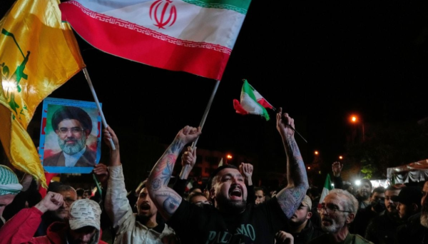 Irán cierra de nuevo el estrecho de Ormuz por los ataques de Israel en Líbano; EU exige reapertura