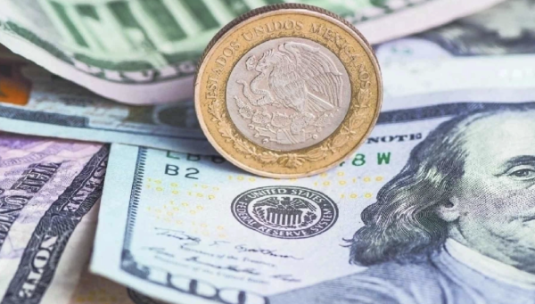 Peso mexicano recupera casi 30 centavos frente al dólar por anuncio de alto el fuego entre EU e Irán