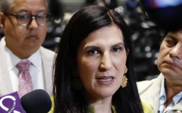 Kenia López rechaza aval para que la UIF bloquee cuentas sin orden judicial