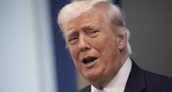 Trump amenaza a Irán con ofensiva mayor si incumple acuerdo; EU mantendrá presencia militar en la región