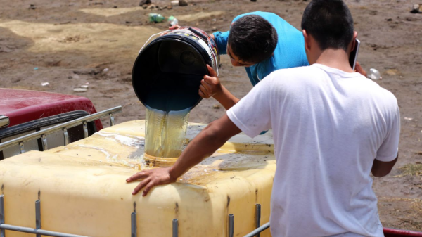 FGR evalúa qué hacer con millones de litros de huachicol incautado