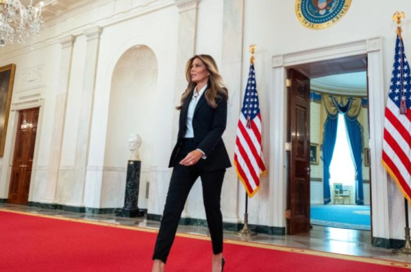 Melania Trump niega cualquier relación con los abusos de Jeffrey Epstein