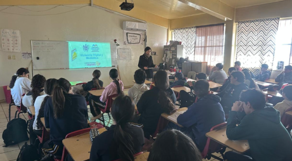 Concientizaron con pláticas contra la violencia a más de mil estudiantes en marzo