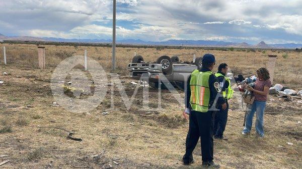Fatal volcadura en la carretera Juárez–Chihuahua deja una mujer sin vida