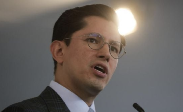 Roberto Velasco define en su primer discurso las prioridades de la política exterior