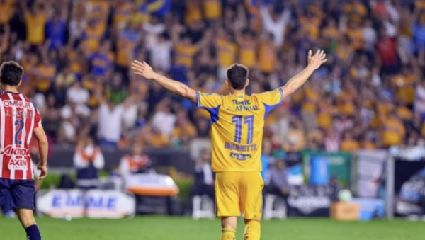Juan Brunetta y Ángel Correa brillan en la goleada de Tigres 4-1 contra Chivas