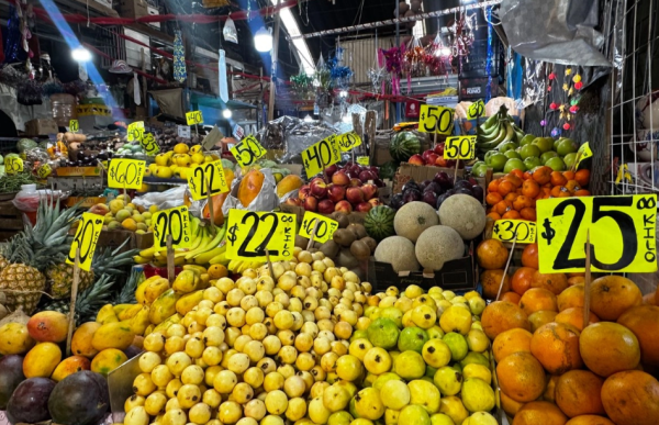 Así está pegando el cierre del estrecho de Ormuz a los precios del tianguis