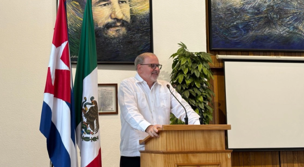 Cuba no se rendirá ante presiones externas, afirma embajador en México