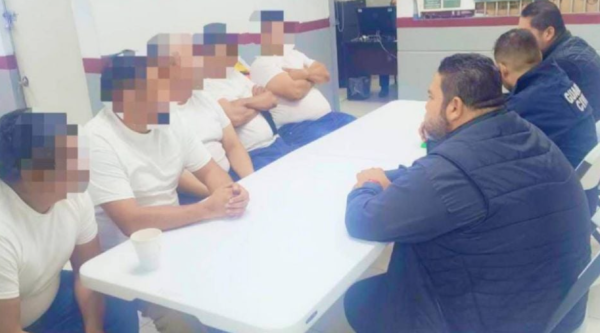 Dictan prisión preventiva contra cinco policías detenidos por la masacre de Arantepacua, en Michoacán