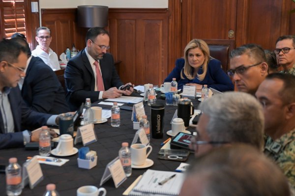 Maru Campos destaca cifras históricas en favor de las mujeres en Chihuahua durante Mesa de Seguridad