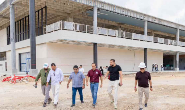 Tulum asigna 24.5 millones en obras a familiares de funcionario