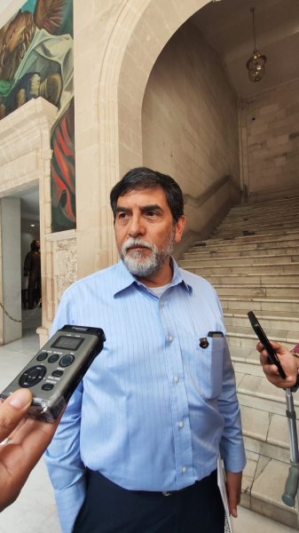 Presentaron empresarios a Maru Campos proyecto de modernizar semaforización en Chihuahua