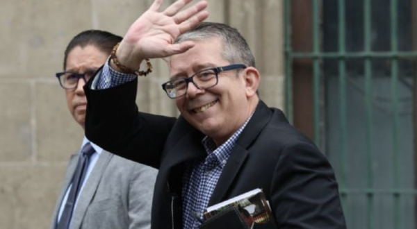 Secretaría Anticorrupción inicia investigación contra Jenaro Villamil y jefe de Infodemia