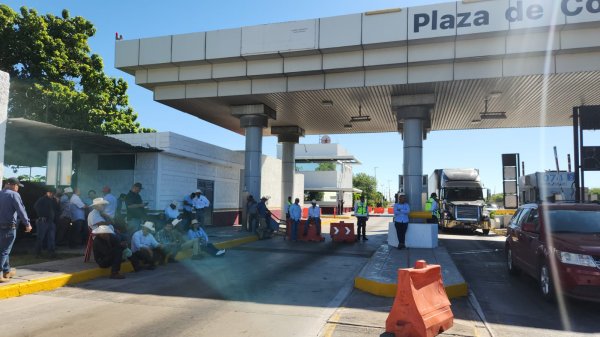 Pide Andrea Chávez tarifa cero a productores en casetas mientras se normaliza precio a combustibles