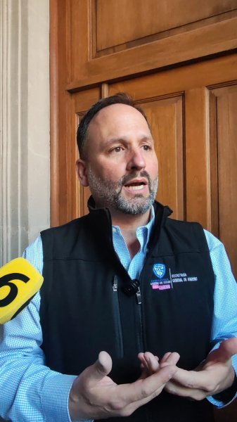 ¿Dónde están nuestros legisladores federales cuando se trata de defender los intereses de los chihuahuenses?: Santiago De la Peña a Andrea Chávez